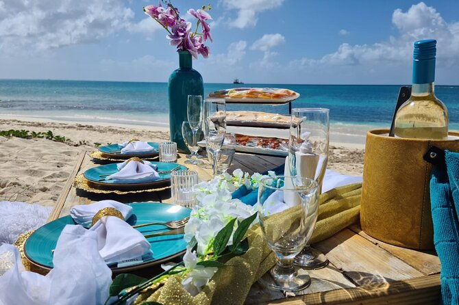 luxury-private-picnic-with-caribbean-cuisine