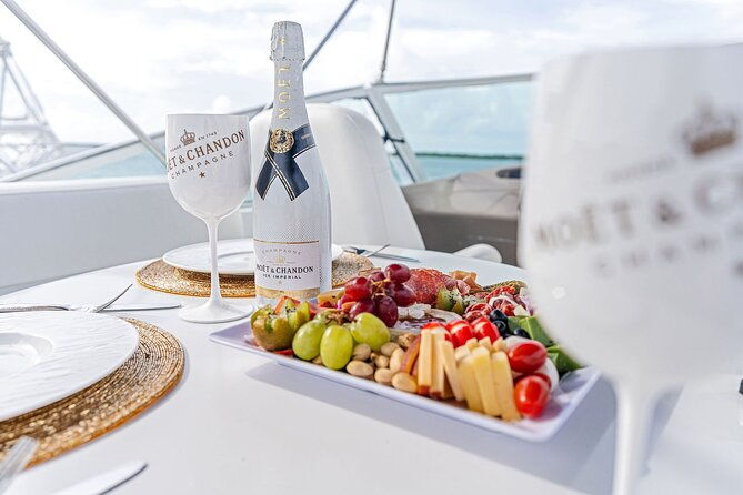 luxury-private-yacht-charter-aruba-eden-luca-yachts