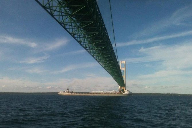 mackinac-bridge-history-cruise