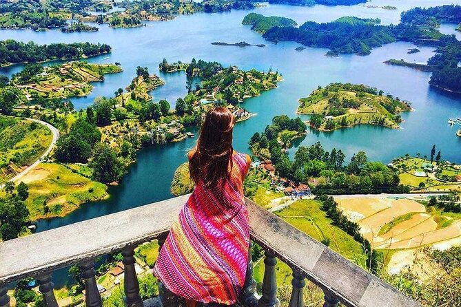 magical-experience-in-guatape-island
