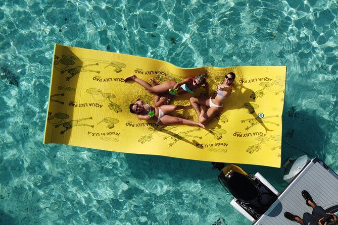 marine-safari-tour-on-san-andres-island-includes-photo-with-drone