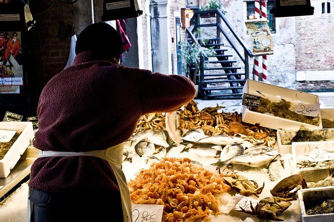 market-tour-dining-at-a-locals-home-in-venice