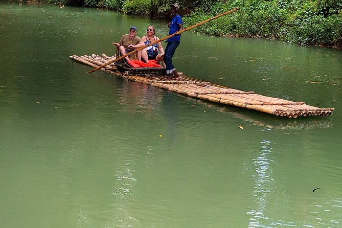 martha-brae-river-bamboo-rafting-private-tour