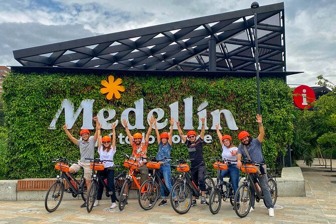 medellin-the-essential-e-bike-city-tour-with-typical-drink