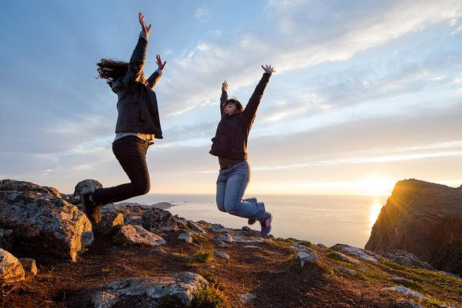 midnight-sun-hiking-tour-from-tromso