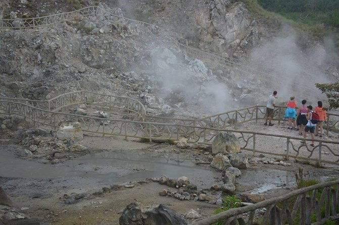 miravalles-volcano-and-waterfalls-from-playa-hermosa