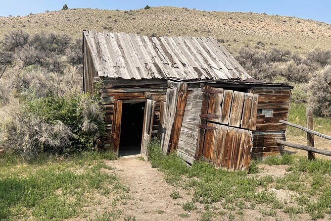 montana-old-west-ghost-towns-private-vip-tour-from-west-yellowstone-mt