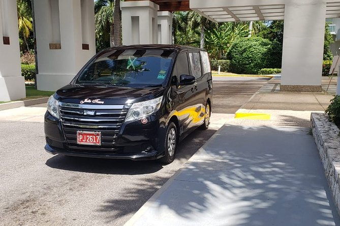 montego-bay-airport-mbj-royalton-negril