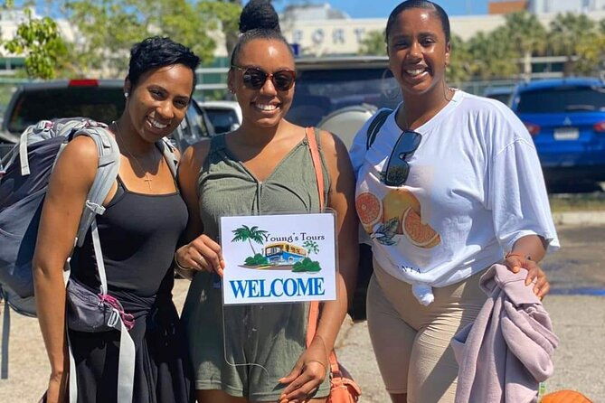 montego-bay-roundtrip-luxury-transfer-with-lounge-access