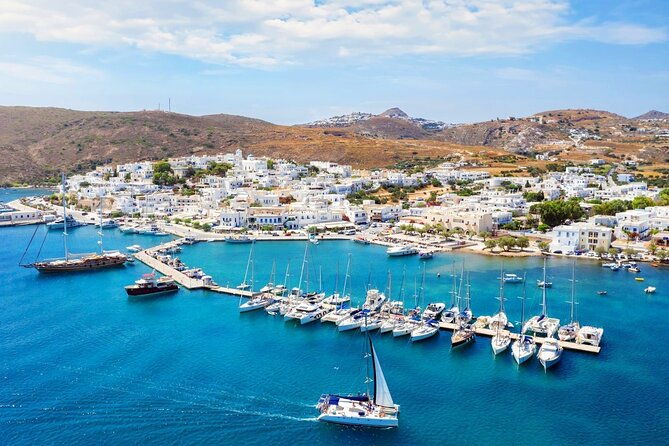 morning-catamaran-cruise-to-kleftiko-bay-milos