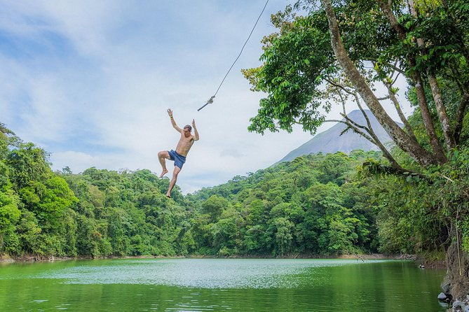 morning-volcano-hike-and-mistico-hanging-bridges