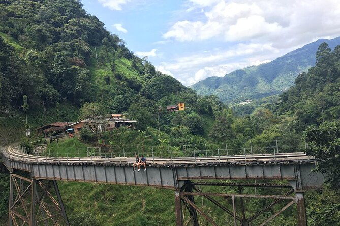 mountain-bike-tour-with-coffee-and-lunch-in-antioquias-beautiful-landscapes
