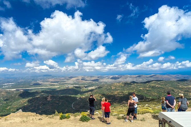 mountains-of-crete-4x4-tour-with-taverna-lunch