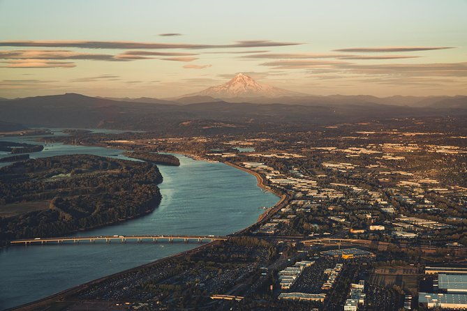 multnomah-falls-portland-premium-air-tour-by-envi-adventures