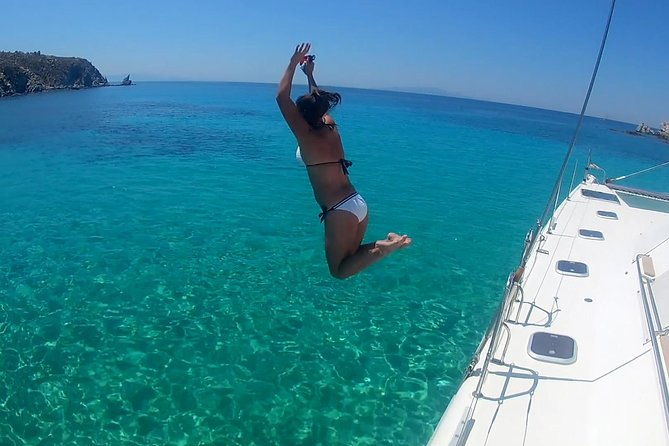 mykonos-catamaran-private-sunset-cruise-full-meal-open-bar