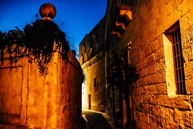 mysteries-and-histories-of-mdina-walking-tour-2