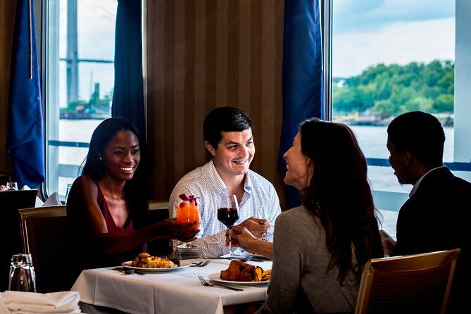 narrated-harbor-luncheon-riverboat-cruise