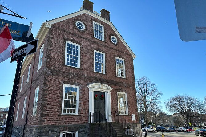 newport-downtown-historic-audio-app-self-guided-smart-phone-tour