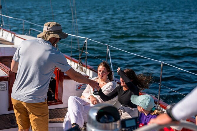 newport-sunset-sail-on-schooner-adirondack-2