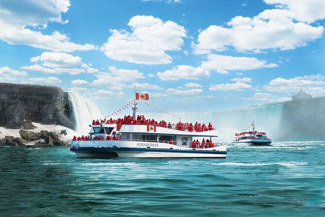 niagara-falls-toronto-and-thousand-islands-3-day-tour-from-nyc
