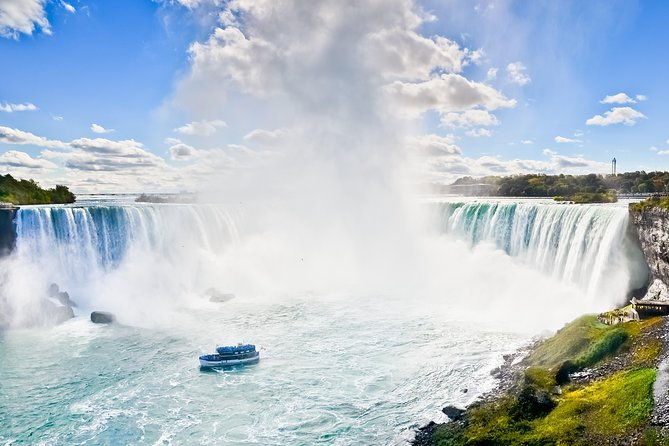 niagara-falls-usa-day-night-small-group-tour-plus-dinner