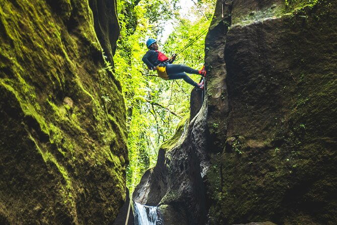 night-canyoning-experience
