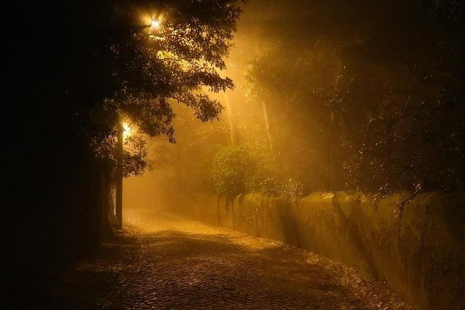 night-walk-from-the-ghosts-of-the-castle-to-the-apparitions-of-the-mountains