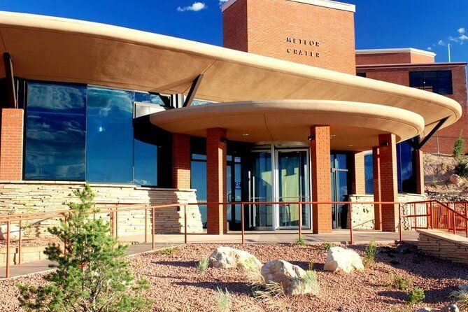 northern-arizona-meteor-crater-and-walnut-canyon-from-phoenix-private-tour