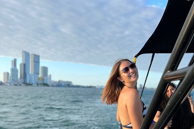 open-bar-sunset-party-in-the-bay-sharing-with-natives