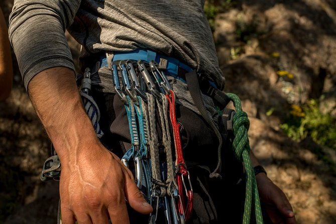 outdoor-rock-climbing-beginner-or-intermediate-at-mt-erie
