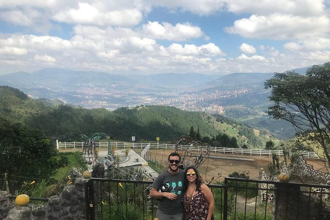pablo-tour-with-cathedral