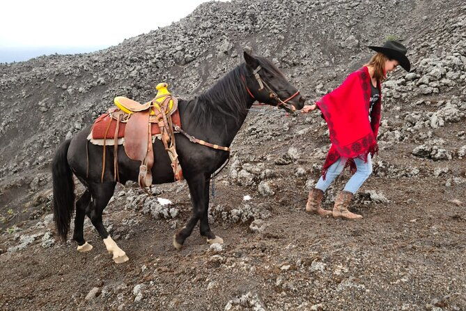 pacaya-volcano-luxury-sunset-horseback-riding-tour-dinner-cooked-by-lava-chef