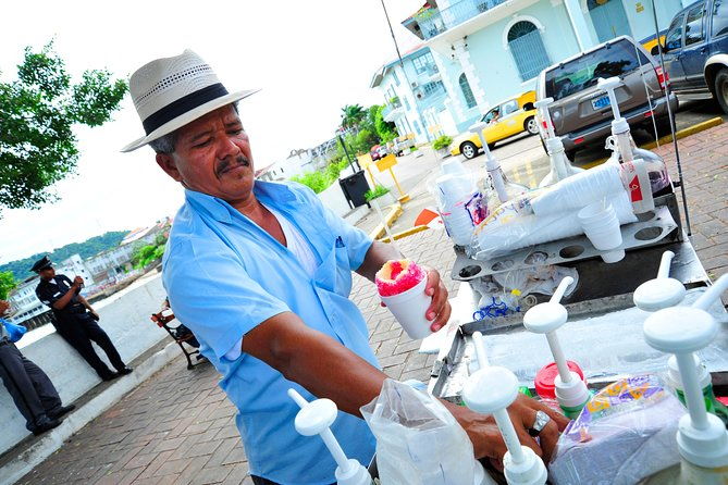 panama-canal-city-shopping-half-daytour