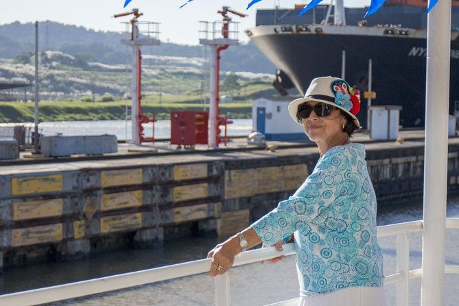 panama-canal-partial-tour-northbound-direction