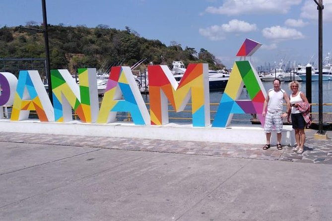 panama-city-tour-and-panama-canal-miraflores-locks