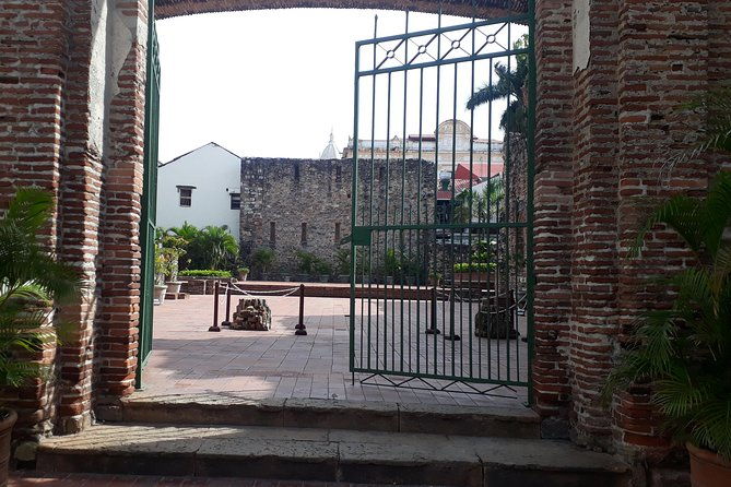 panama-viejo-and-casco-antiguo-tour