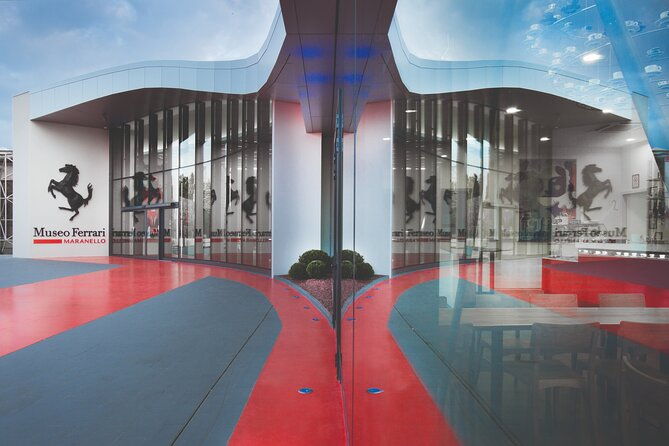 panoramic-tour-of-the-fiorano-track-with-entrance-to-the-ferrari-museum