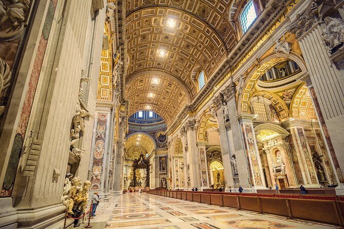 papal-audience-and-guided-tour-for-st-peters-basilica