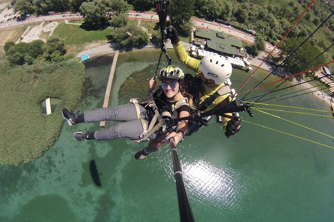 paragliding-above-ohrid