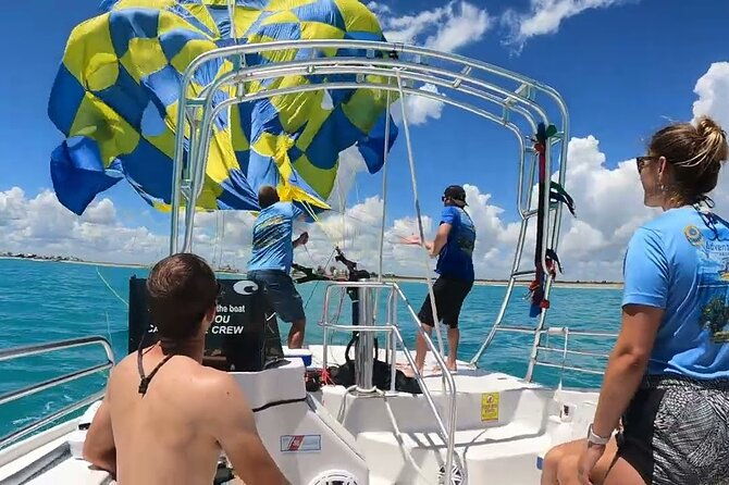 parasailing-activity-in-west-palm-beach-2