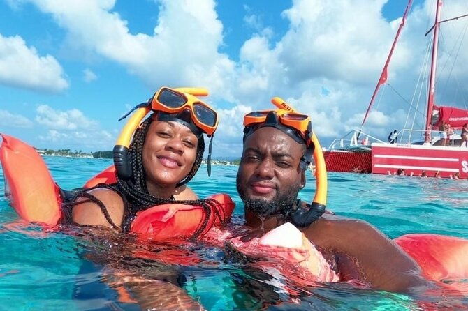 party-catamaran-cruise-with-open-bar-and-snorkeling-montego-bay