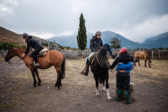 patagonian-ranch-nibepo-aike-adventure-with-horseback-riding