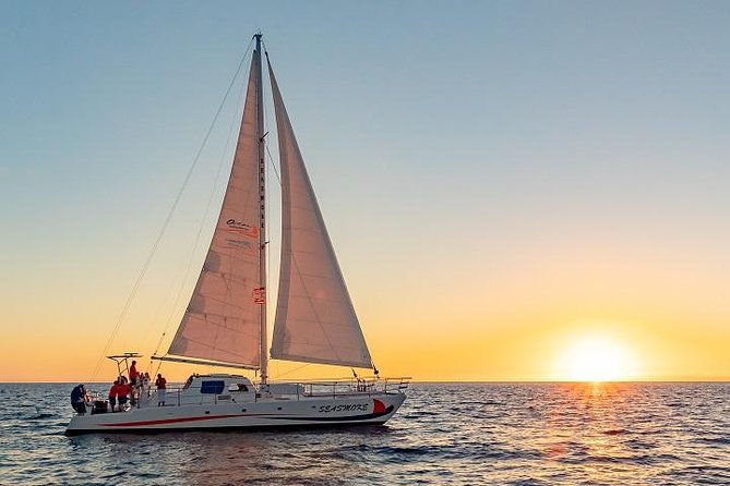 pau-hana-sunset-cocktail-cruise