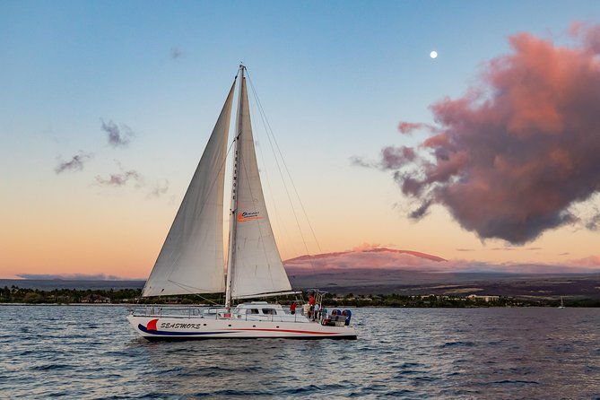 pau-hana-sunset-cruise-with-the-whales