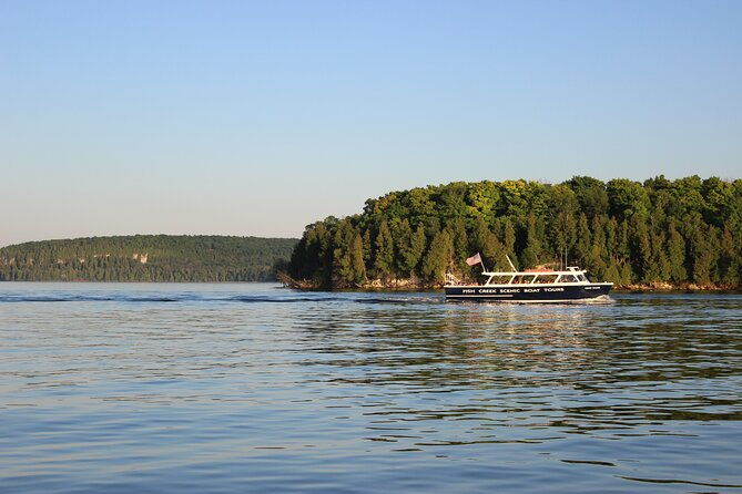 peninsula-park-caves-scenic-boat-tour