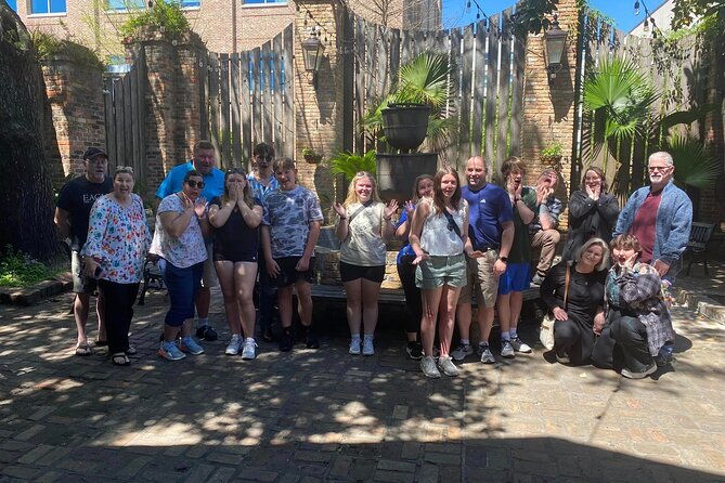 pensacola-most-haunted-ghost-tour-scavenger-hunt-with-equipment