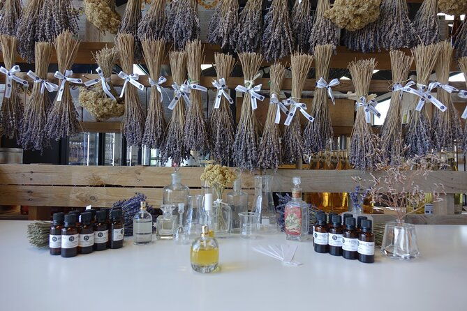 personalized-perfume-creation-workshop