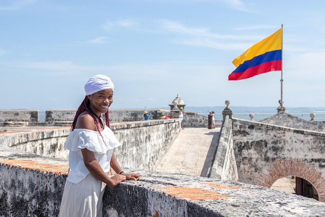 playa-morena-beach-club-whith-lunch-and-walking-tour-of-fort-san-fernando