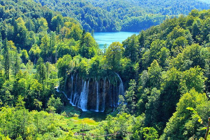 plitvice-lakes-national-park-tour-from-zadar