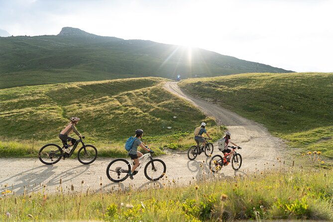 point-of-view-on-the-glaciers-of-chamonix-by-electric-mountain-bike-2